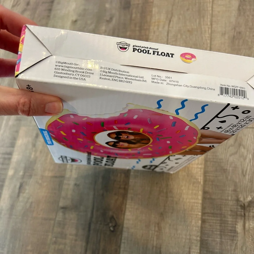 NEW BIG MOUTH Giant donut 🍩 Pool Float - Picture 3 of 3